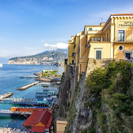 Confort Holidays Oda ve Kahvaltı Sorrento
